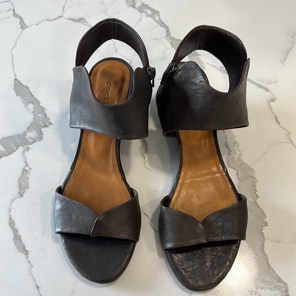 Coclico Low Wedge Sandals Brown Leather Side Zipper Size 10 - Picture 4 of 11
